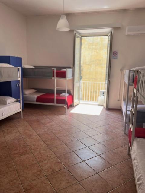 Coremi Hostel Naples Luaran gambar